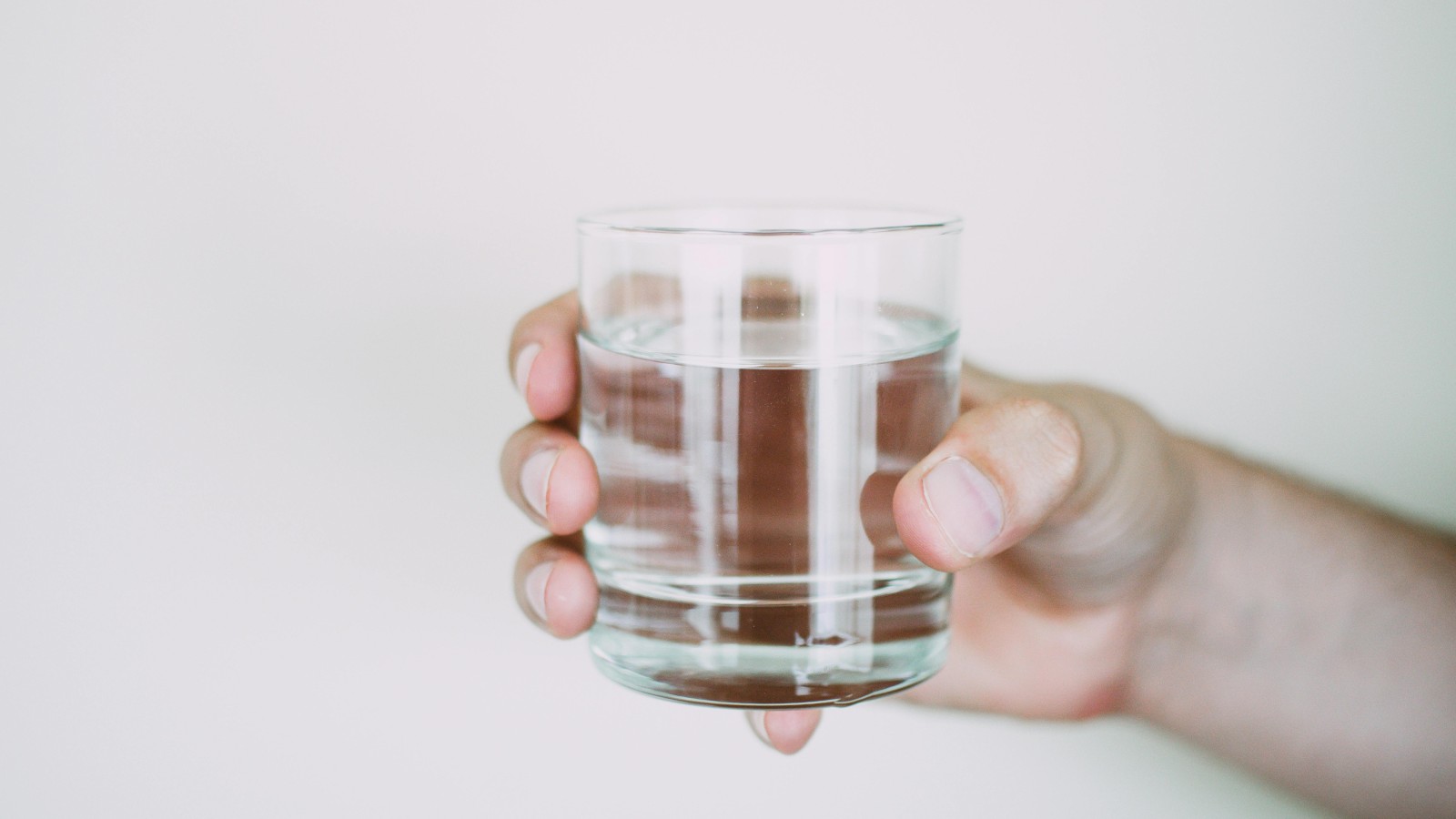 Ce qui est testé dans votre eau du robinet verre deau